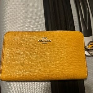 Mustard coach wallet